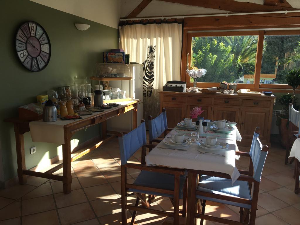 Le Mas Shabanou Bed and Breakfast Roquefort-les-Pins Esterno foto