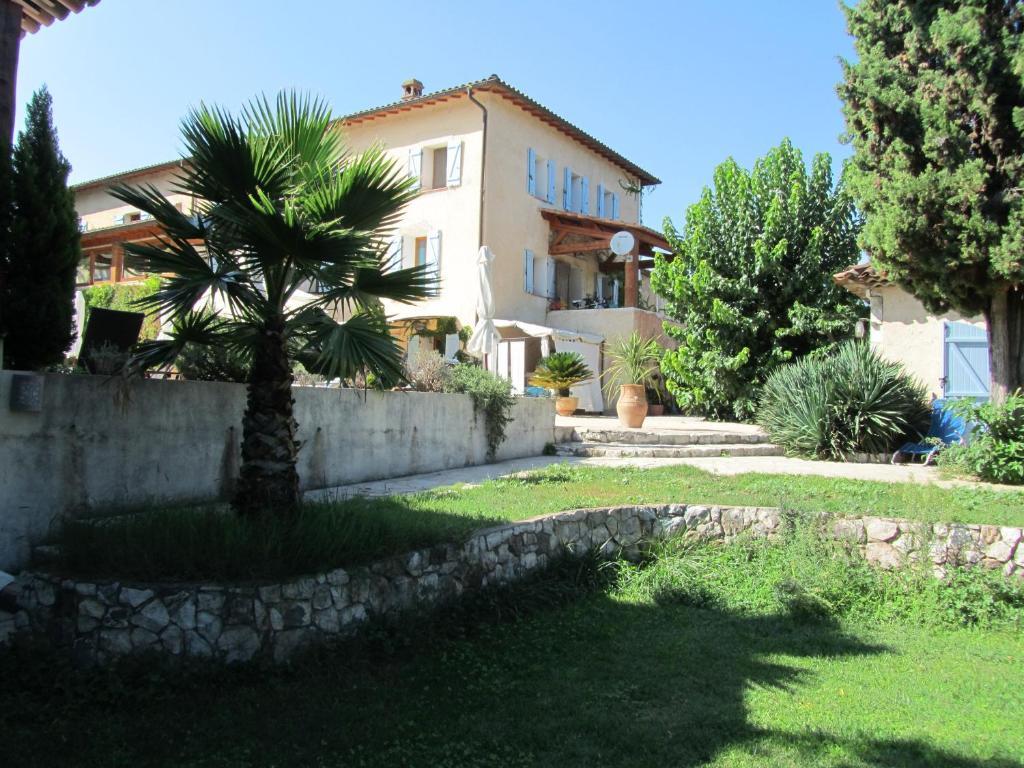 Le Mas Shabanou Bed and Breakfast Roquefort-les-Pins Esterno foto
