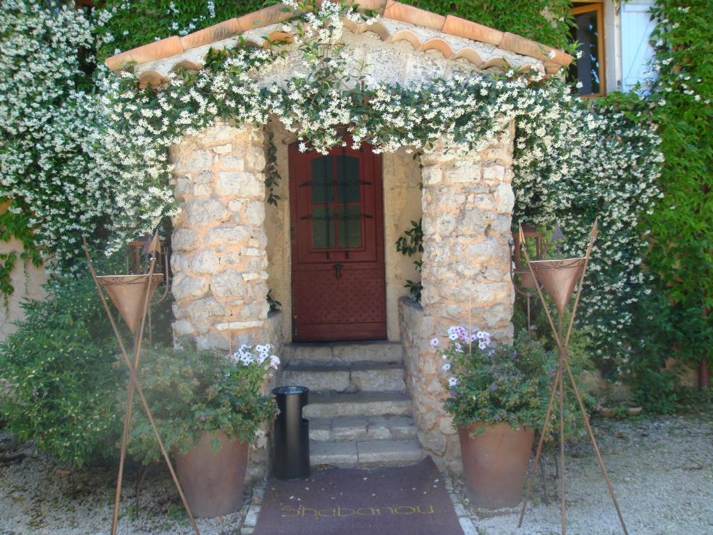 Le Mas Shabanou Bed and Breakfast Roquefort-les-Pins Esterno foto