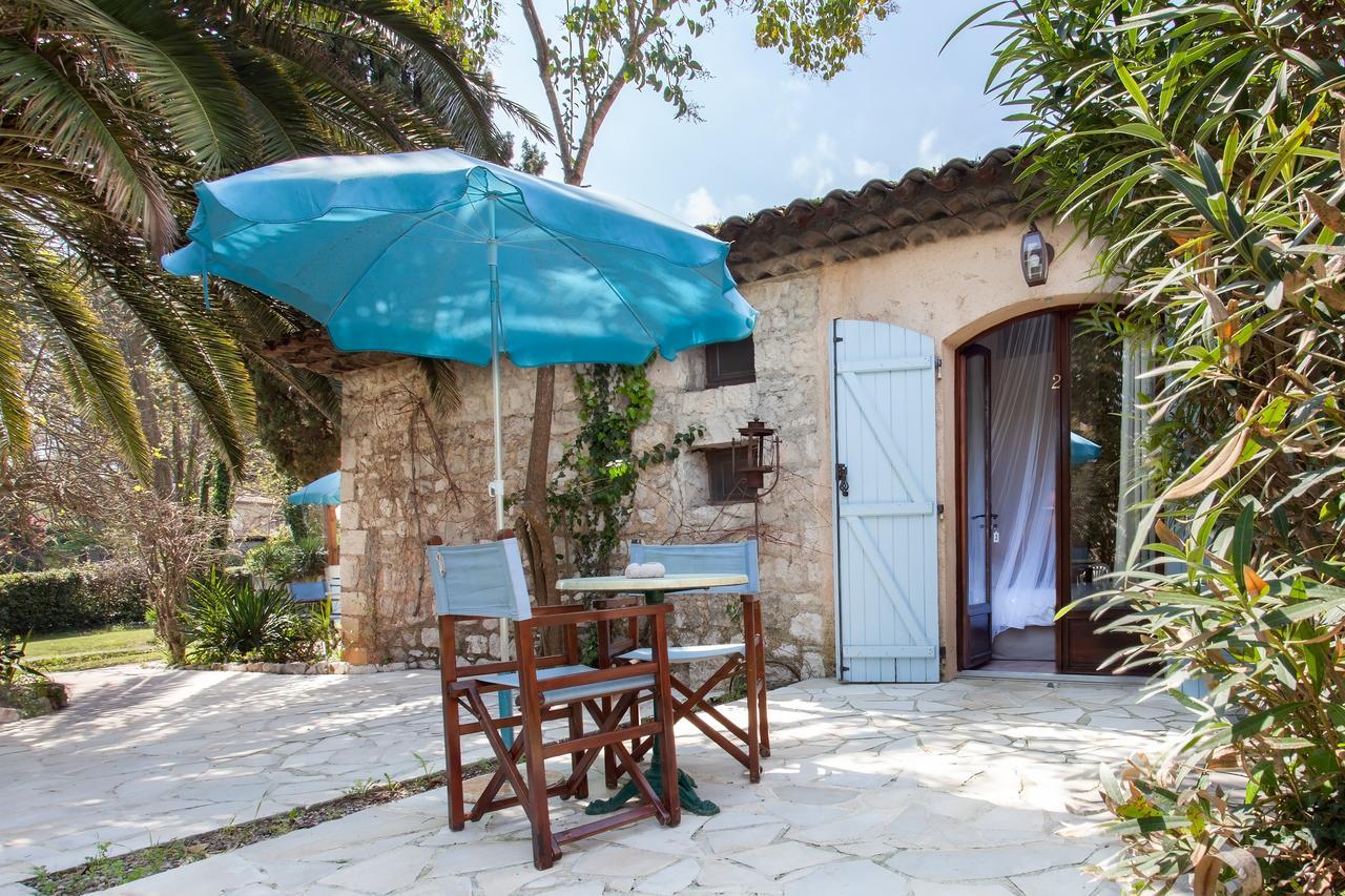 Le Mas Shabanou Bed and Breakfast Roquefort-les-Pins Esterno foto
