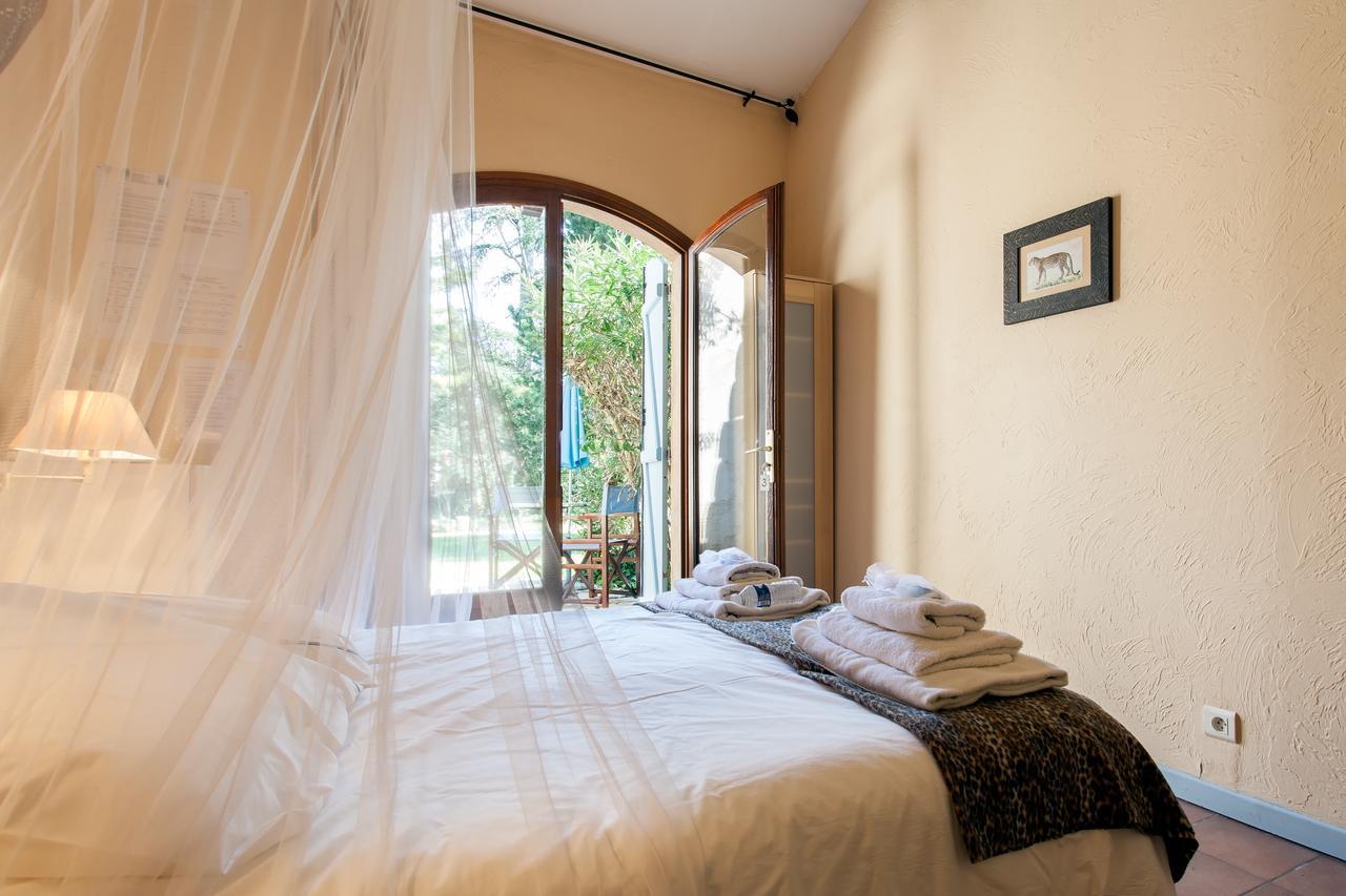 Le Mas Shabanou Bed and Breakfast Roquefort-les-Pins Esterno foto