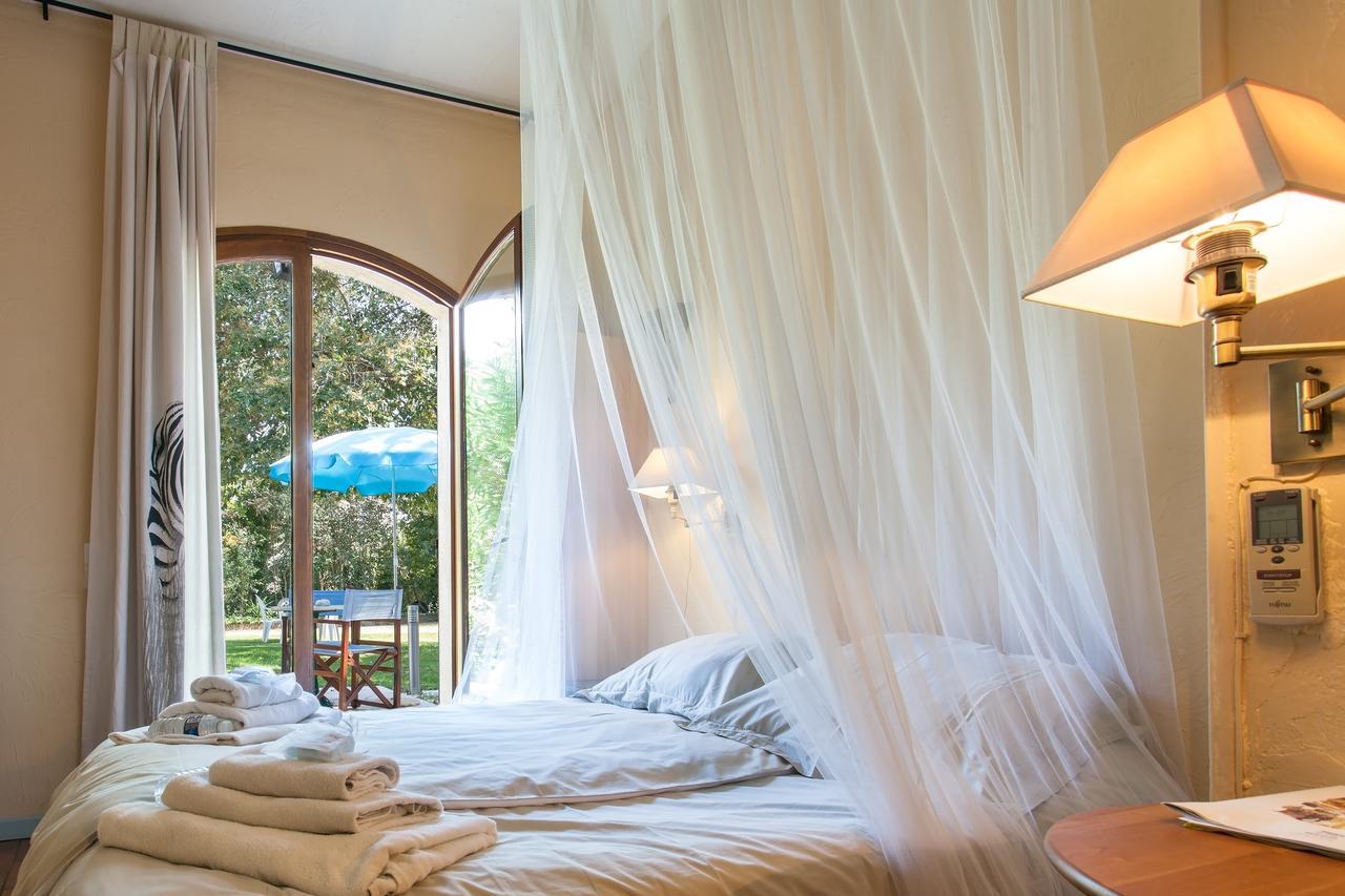 Le Mas Shabanou Bed and Breakfast Roquefort-les-Pins Esterno foto