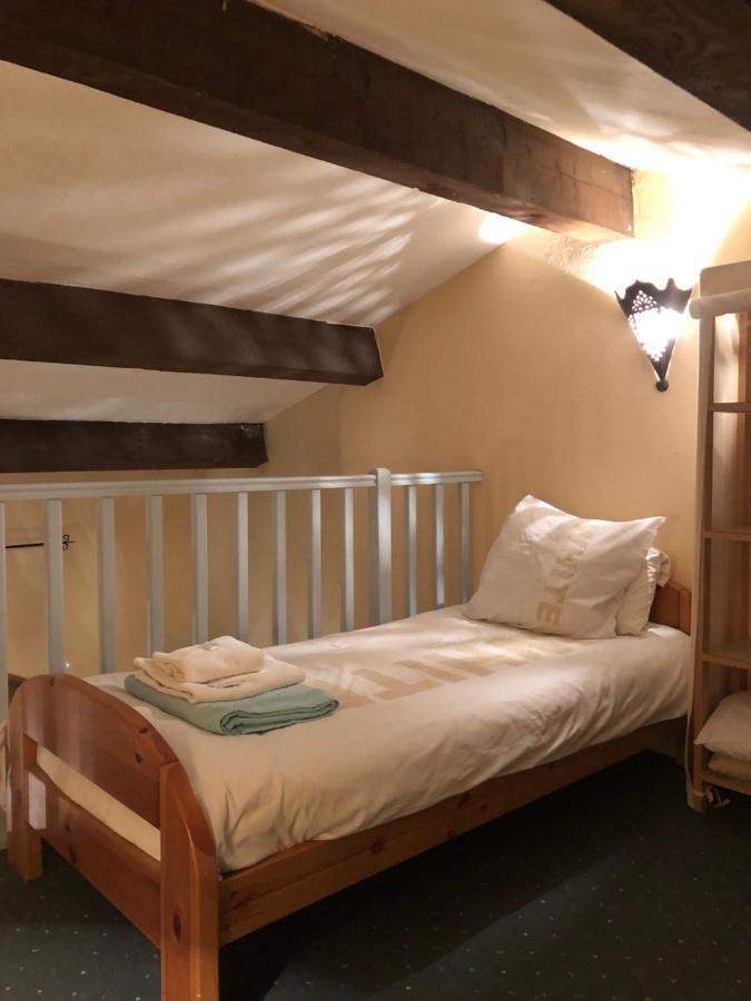 Le Mas Shabanou Bed and Breakfast Roquefort-les-Pins Esterno foto